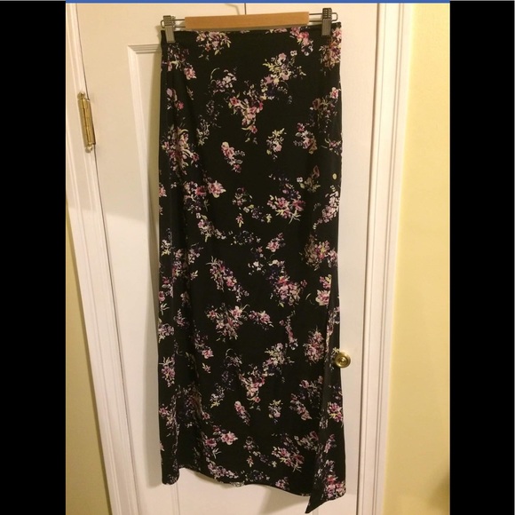 Dynamite Floral Long Skirt Size Medium - Picture 1 of 3